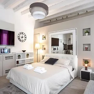 Appartamento 13 Stazione, Milano